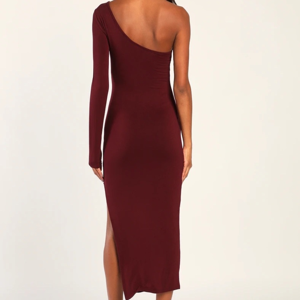 New!One-Shoulder Bodycon Midi Dress 
Size medium